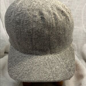 NWT Sunguard knitted cap